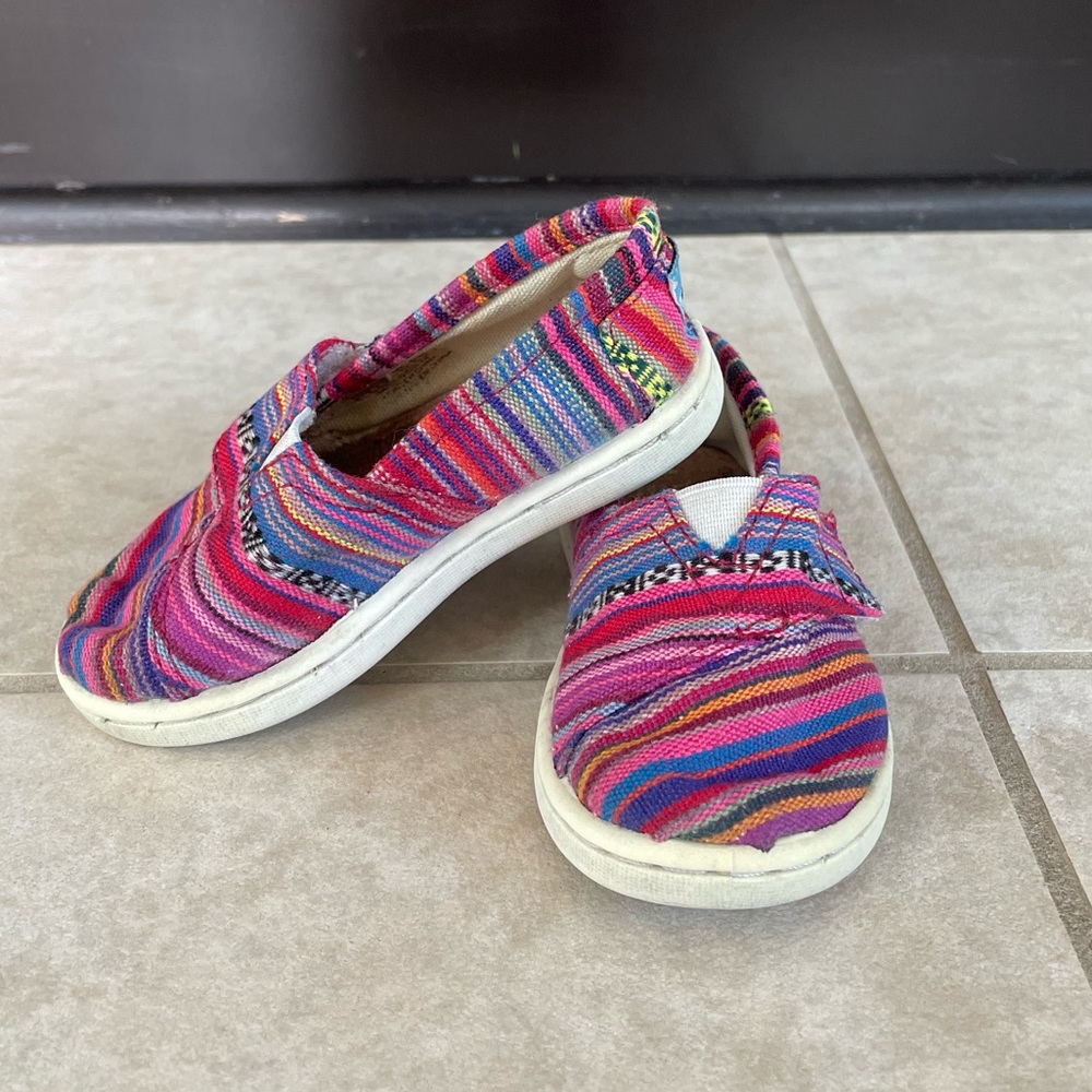 Toms Shoes Multicolored Ethnic Indigenous Pattern Toddler Kids Size 5T